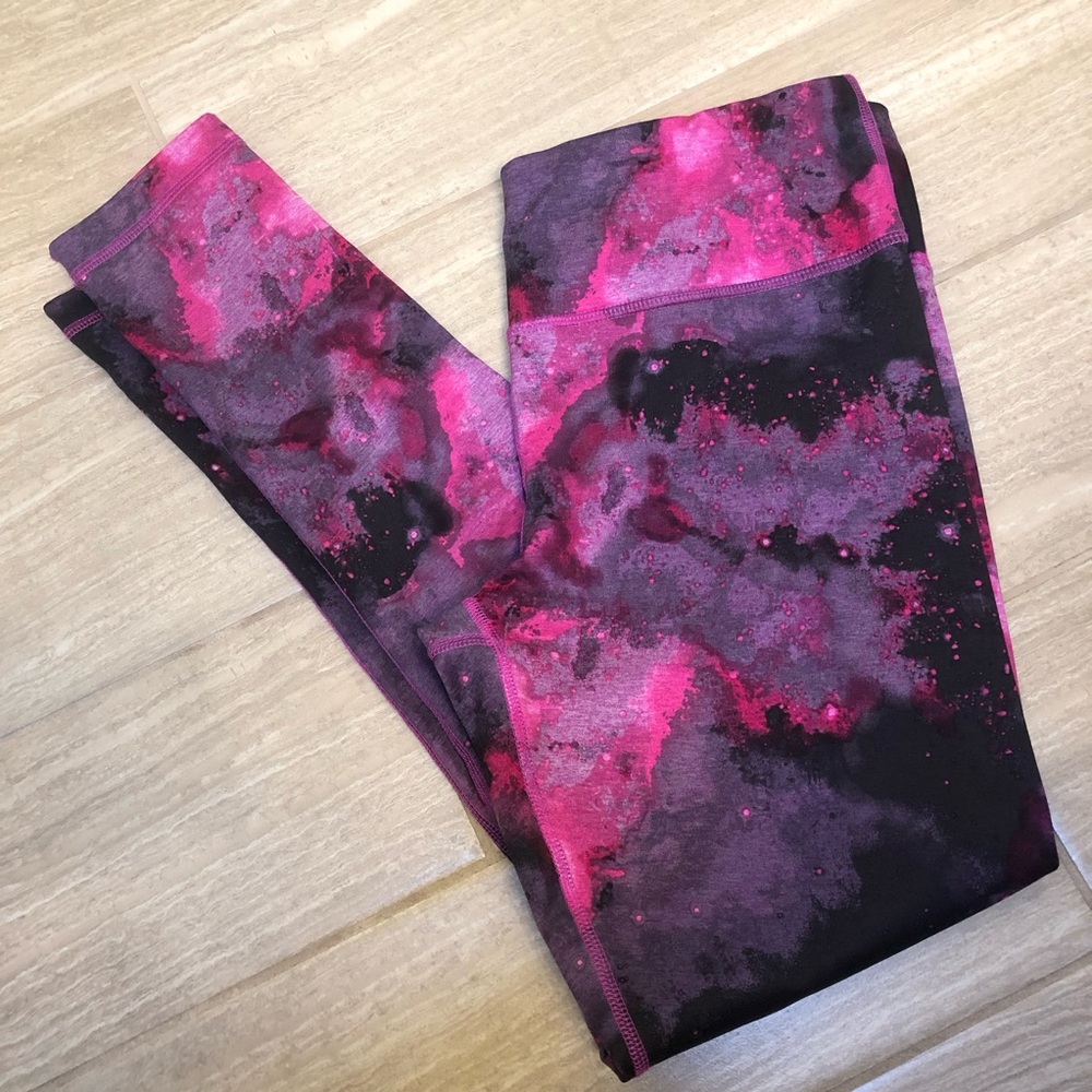 Women’s Reversible leggings by 90 Degree By Reflex Size L